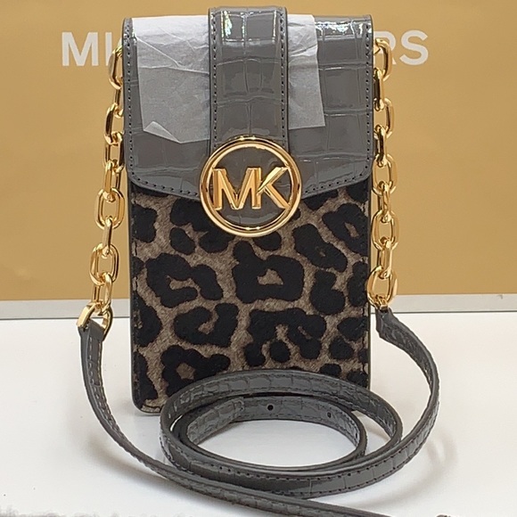 Brand New with Tag
Michael Kors Carmen Small NS Phone XBODY HairCalf Grey Multi - Picture 4 of 16